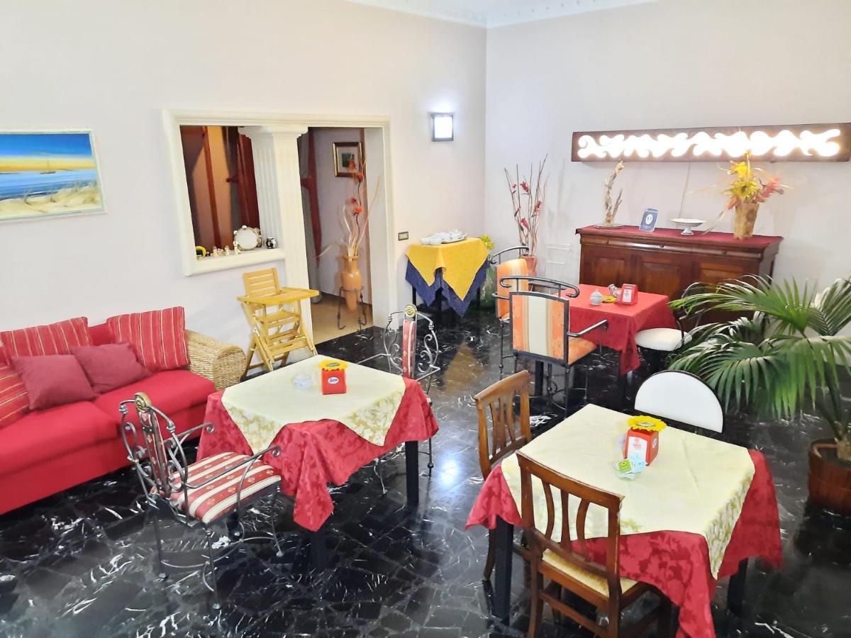 B&B Coste Del Salento San Pietro Vernotico Bagian luar foto