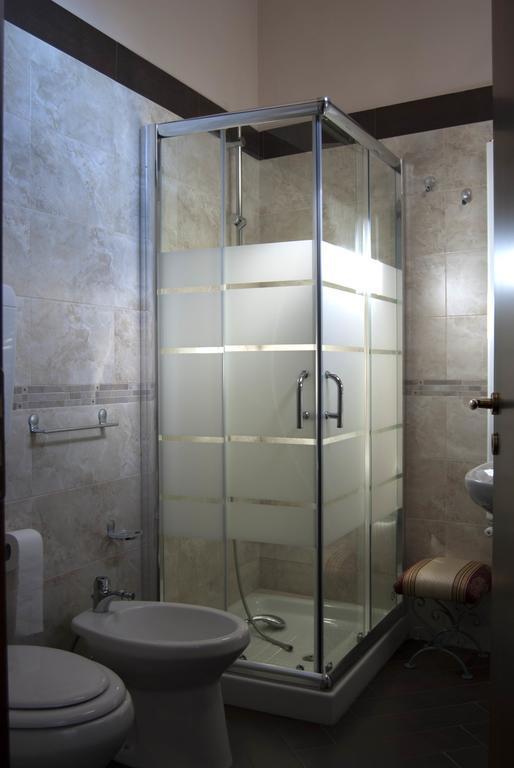 B&B Coste Del Salento San Pietro Vernotico Ruang foto